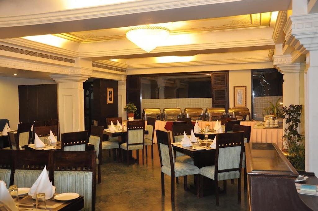 Hotel Empire Regency Divisione di Divisione di Jaipur Esterno foto